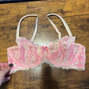 Victoria's Secret Pink and Cream Lace Bra *sold*